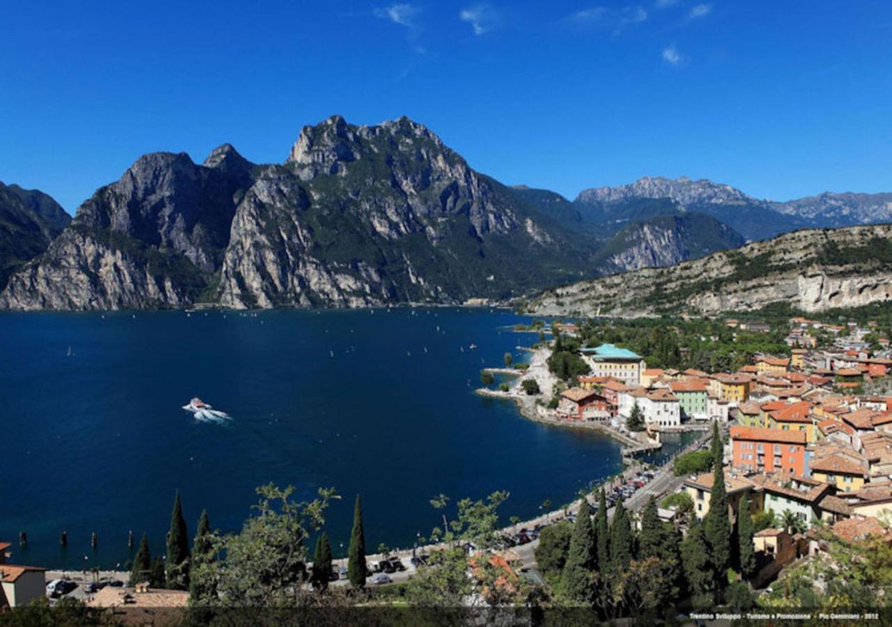 Casa Zanoni Apartment Torbole Sul Garda Bagian luar foto